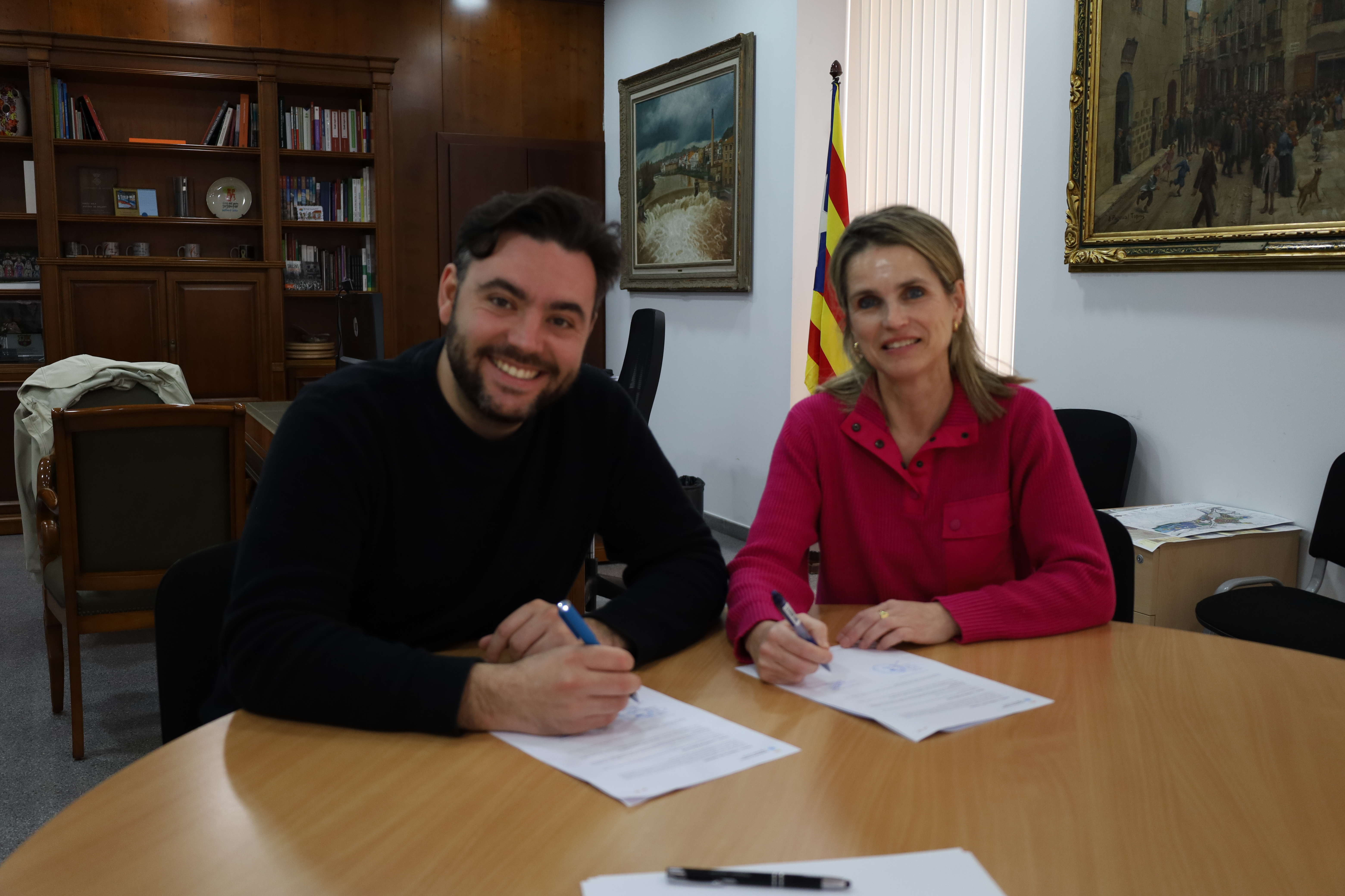 L'ajuntament de Sallent renova el conveni de col·laboració amb L'associació de veïns de Cabrianes