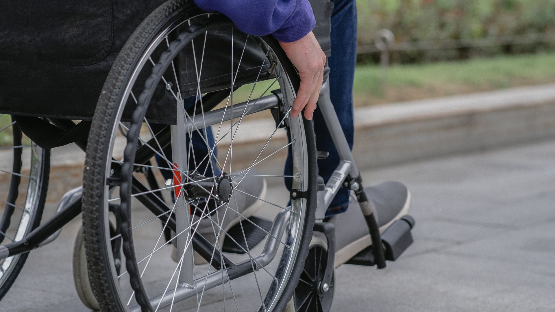 Obert el període de sol·licitud de les subvencions per a la millora de l'accessibilitat i la instal·lació de plaques fotovoltaiques