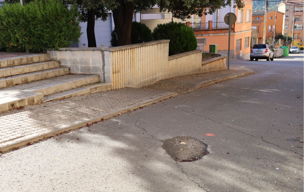 A partir de demà dijous, 20 de novembre, s??inicien al municipi diverses actuacions de manteniment de ferms i paviments de calçada.