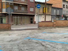 Nou aparcament a la cantonada dels carrers Avinyó i Sant Víctor