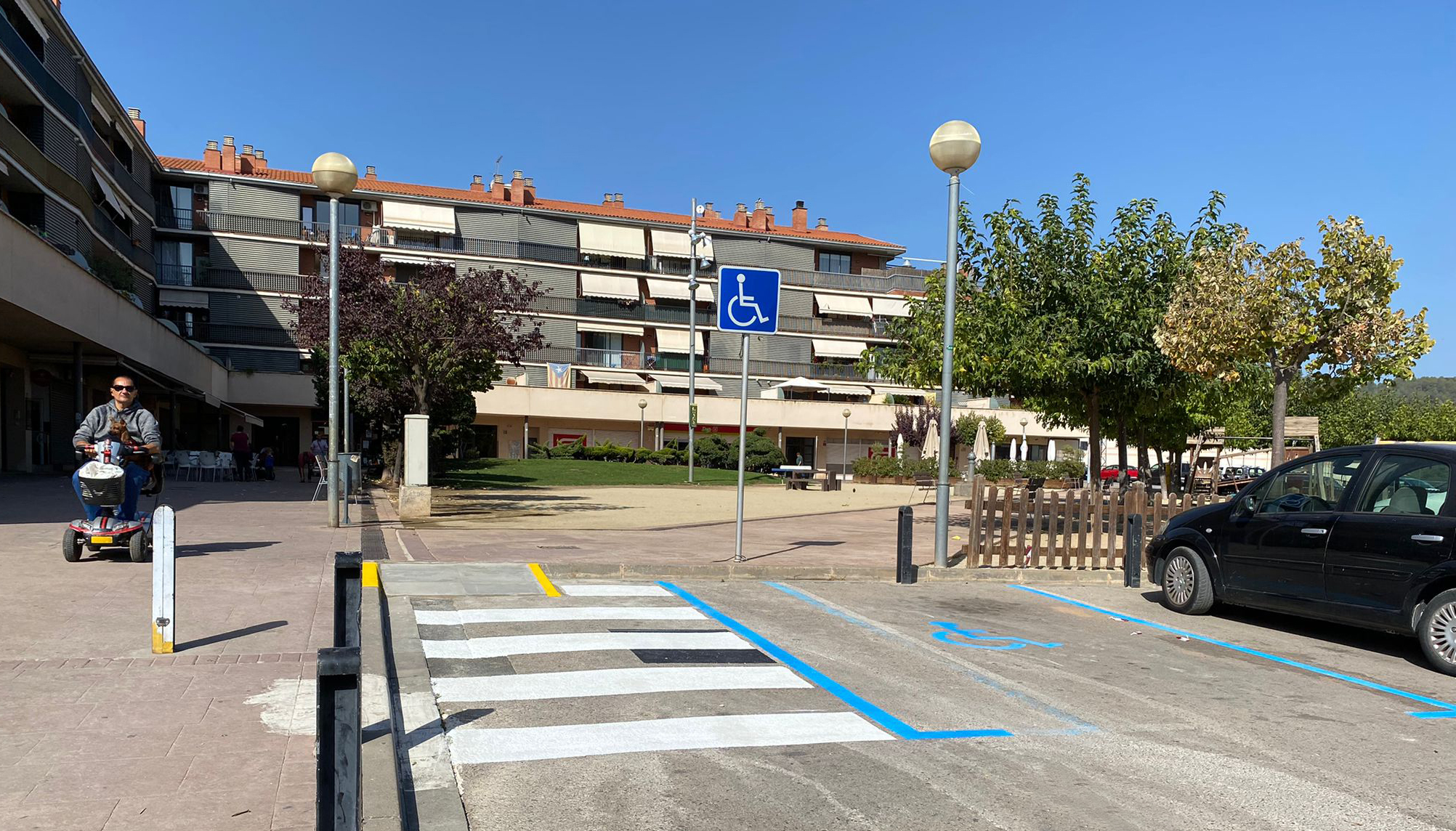 Es millora l'accessibilitat a l'aparcament de Plaça Catalunya